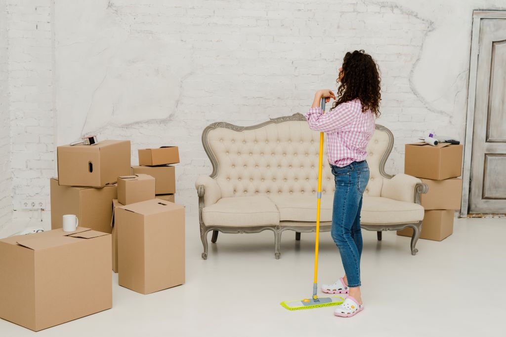 From Packing to Polishing: Integrating Cleaning Services into Your Moving Plan